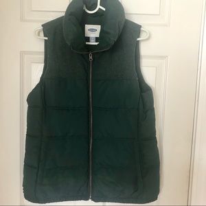 Old Navy hunter green puffer vest